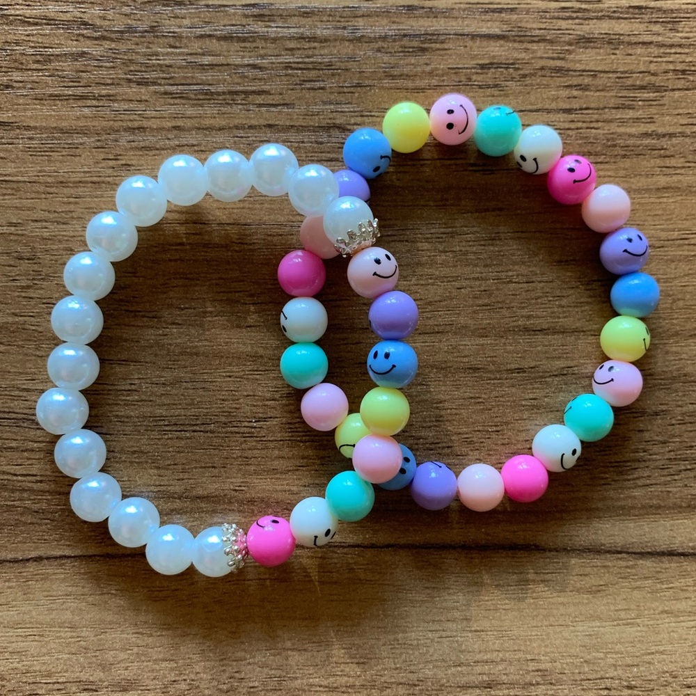 {Handmade} Colorful Smiley Face Bracelets